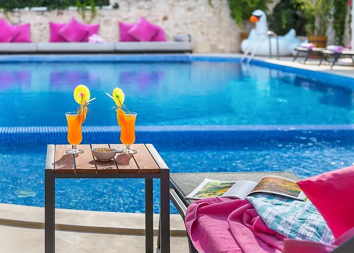 ホテル Kalkan Suites