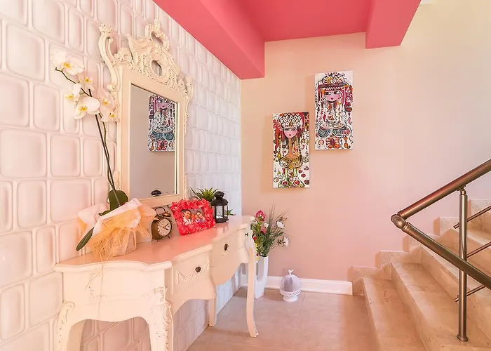 Kalkan Suites カルカン