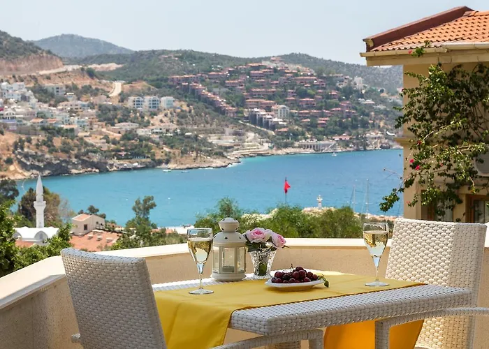 ホテル Kalkan Suites カルカン