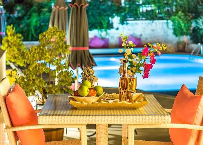 Kalkan Suites カルカン
