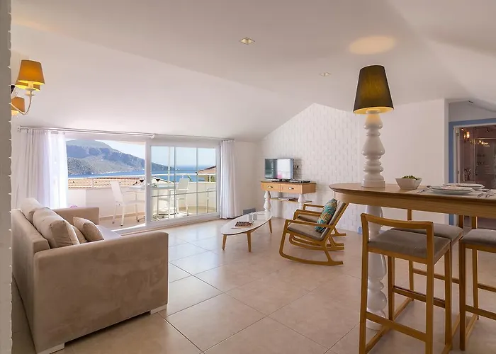 ホテル Kalkan Suites カルカン