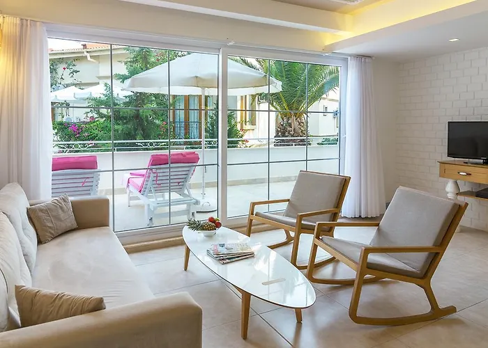 ホテル Kalkan Suites