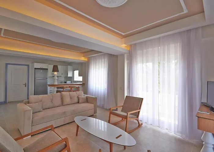 ホテル Kalkan Suites カルカン