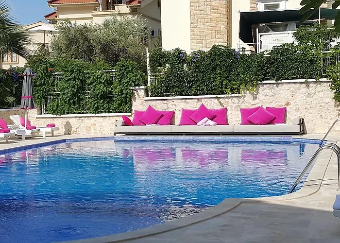 Kalkan Suites ホテル カルカン