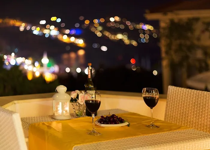 Kalkan Suites ホテル カルカン