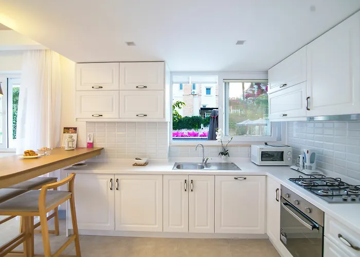 ホテル Kalkan Suites *