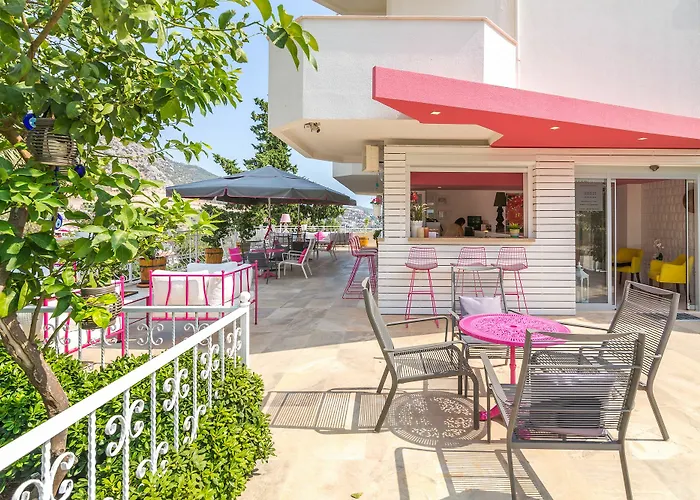 ホテル Kalkan Suites カルカン