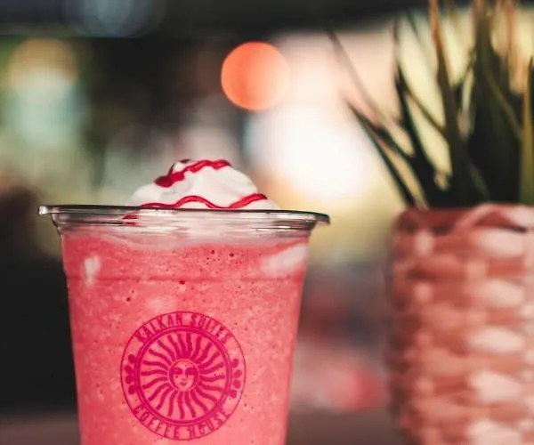 מלון Kalkan Suites *