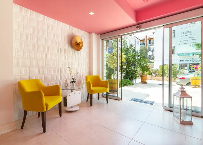 מלון Kalkan Suites קלקן